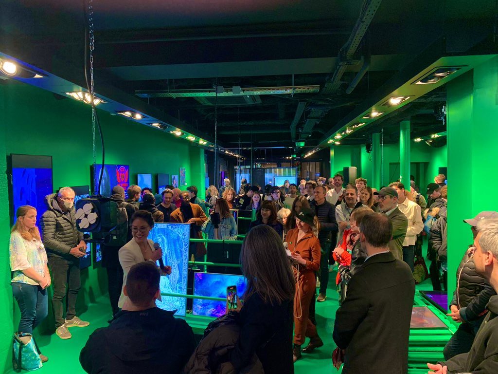 Super Ultra Happy!

Latest art collaborations exhibited at the #openscreen “Qu’est-ce qu’on fabrique?” at the <a href="/NFTFactoryParis/">NFT Factory Paris</a> : Vellum and Petey, the roadie platypus

2 styles, 2 very different feelings

1 physical scent with each work

@cityshakestudio x <a href="/MulgatheArtist/">MULGA</a>