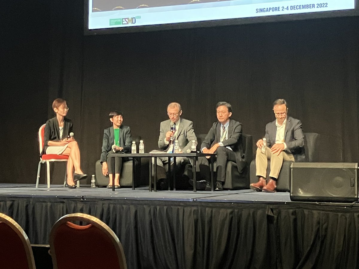 Very interesting talk about management of locally advanced rectal cancer at #ESMOAsia22 chaired by @DucreuxMichel with Connie Hip @YukihideKanemi2 and Christos Karapetis