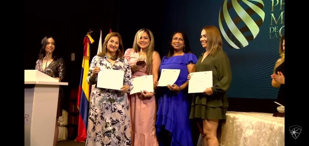 BalzaSheila's tweet photo. Maestro Generativo LINC gran reconocimiento, recibimos el primer puesto después de un trabajo arduo de dos años con una propuesta que apunta a las funciones ejecutivas de los docentes. https://t.co/THedgLDilc