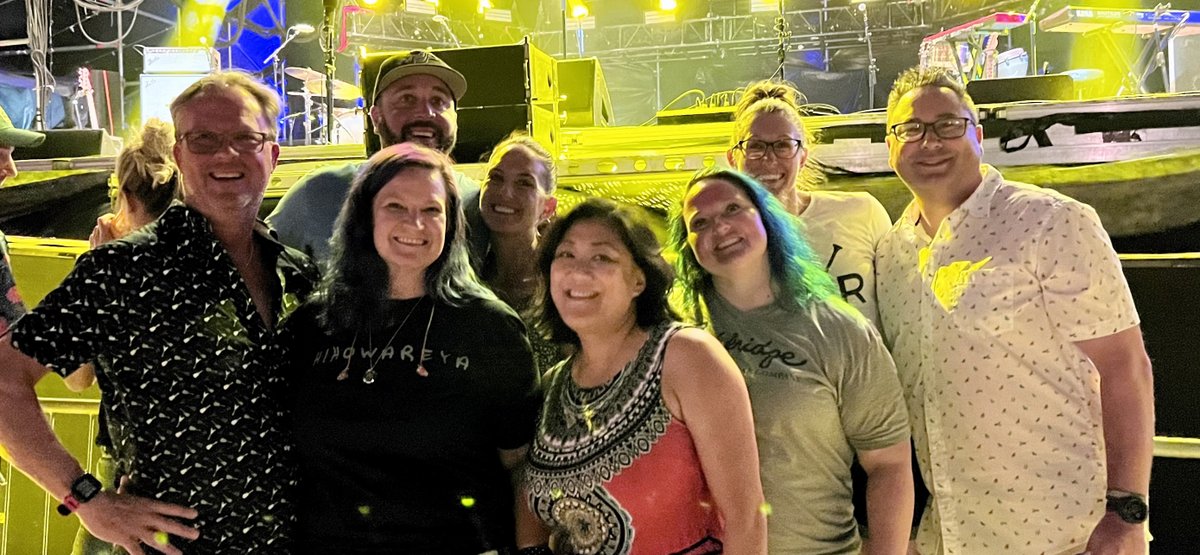 akawaalien's tweet photo. Traditional pre-show rail selfie. Show #95. Cancun.
#livemusic #concerts2022⠀
#OAR #ofarevolution #dispatchmusic⠀
@marcroberge @mikelparis @richard_on @ofarevolution @jonlampleymusic @jerrydepizzo @chrisculos @benjgershman @balmoregrl @almo2121 https://t.co/pzzq6Hgbcq