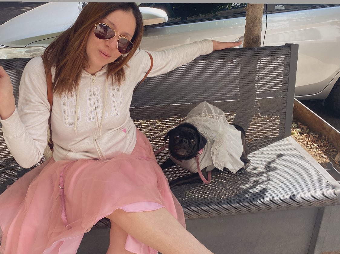 DrcitaFritsche's tweet photo. Dra Juguetes 🧸 y su fashion pug #AnySunday #SundayFunday #PugLover #PugFan https://t.co/qKRqL9ucrm