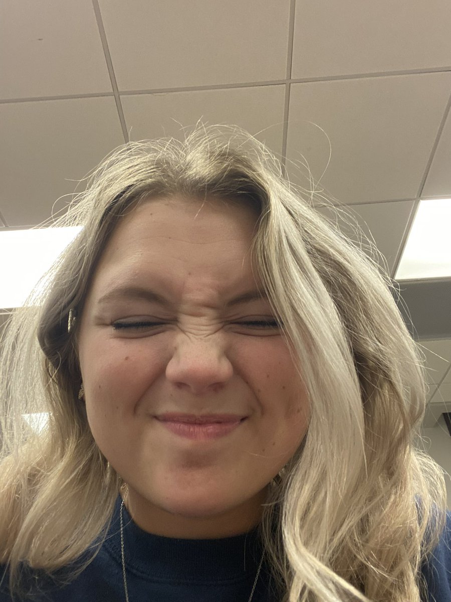 SolerFanBoy12's tweet photo. Funny how a short cute blonde comes into your life and you find yourself doing puzzles, drinking iced coffee and becoming a Grey’s Anatomy fanatic but loving it 🤍 @Kristin_Bless https://t.co/5zYH0sJapT