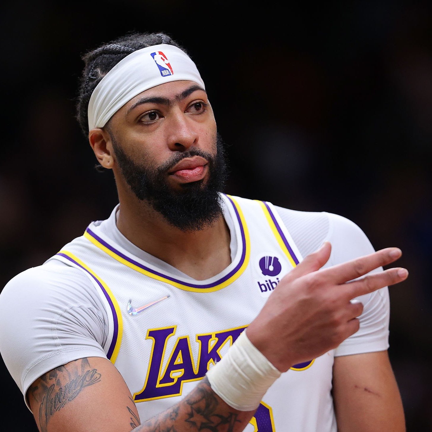 Hoop Central on Twitter "Anthony Davis is the 1st Laker with backto