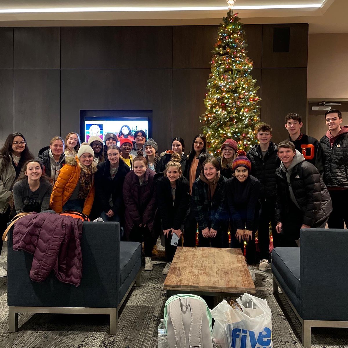 DeKalb HS Student Council tweet media