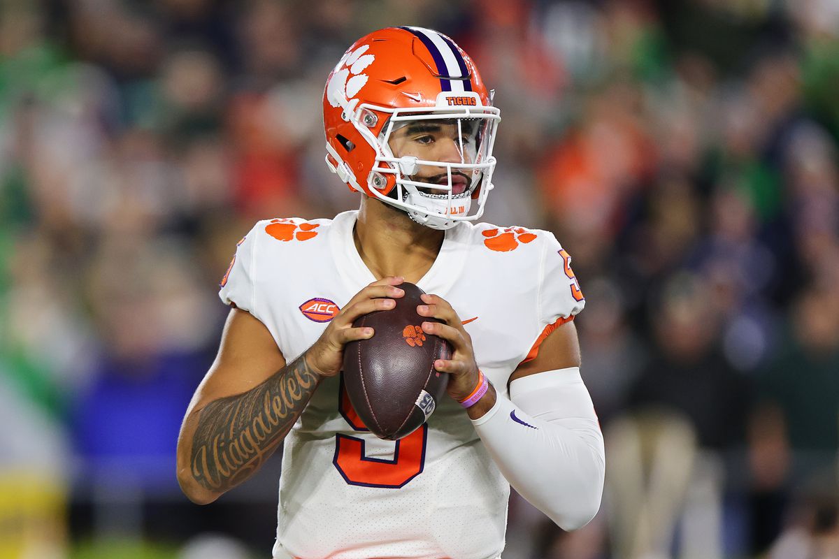 Clemson QB DJ Uiagalelei will enter the Transfer Portal