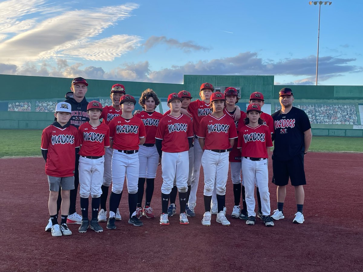 bretmuckdogs's tweet photo. Muckdogs 13U December 3-4 TPR Snowball Classic Tournament Champions #MuckdogsBaseballClub #Grinders #NeedToSmile https://t.co/3YglzjKJ1N