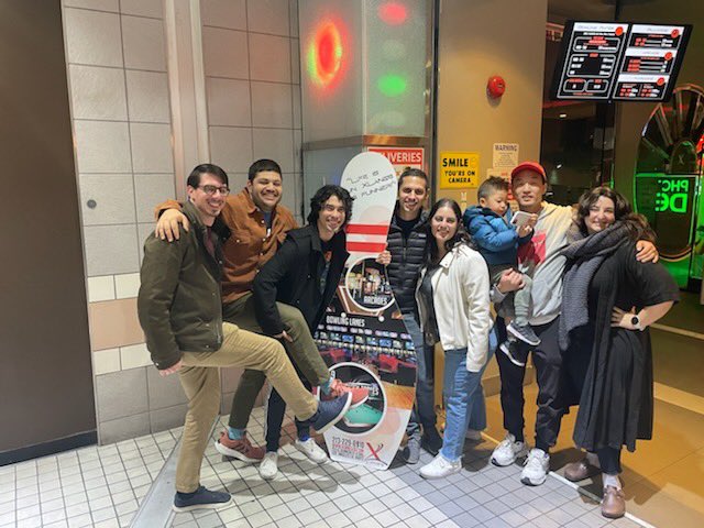 edwardgcab's tweet photo. Blurry because the pic was taken on an Android. Ha. Kingside Holiday Bowling Party. 🎳 https://t.co/UFQ7yJ4sdF