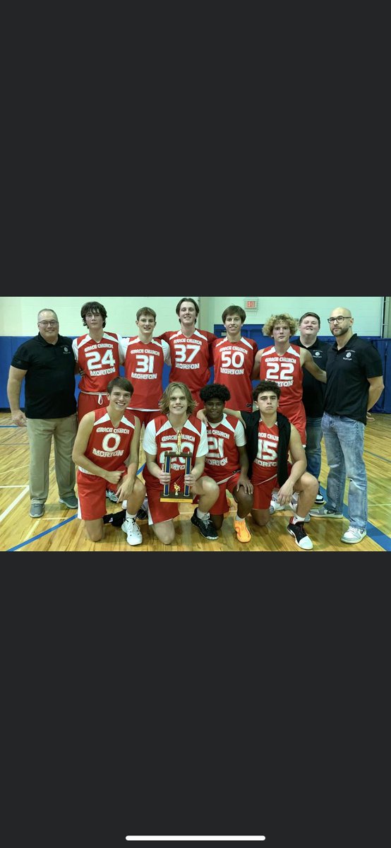 PaperclipNation's tweet photo. The Champs https://t.co/oUVkV0J12h