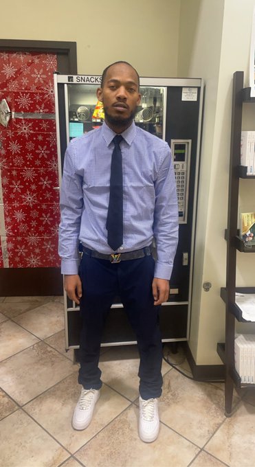 I just kept it formal, nothing too special. Happy mf 24th birthday to me🍾🎂♐️🐐🔥 #khthaartist #KobeYear24<a href="/tag/khthaartist"class="tags"><span>#khthaartist</span></a><a href="/tag/kobeyear24"class="tags"><span>#kobeyear24</span></a>