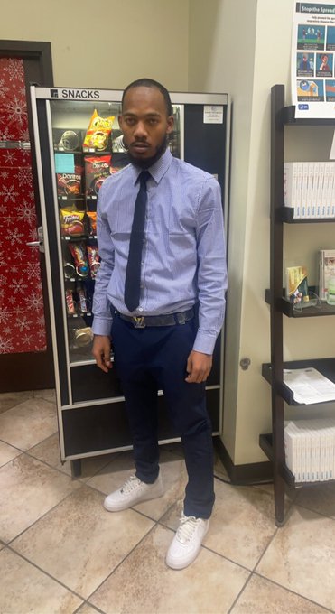 I just kept it formal, nothing too special. Happy mf 24th birthday to me🍾🎂♐️🐐🔥 #khthaartist #KobeYear24<a href="/tag/khthaartist"class="tags"><span>#khthaartist</span></a><a href="/tag/kobeyear24"class="tags"><span>#kobeyear24</span></a>