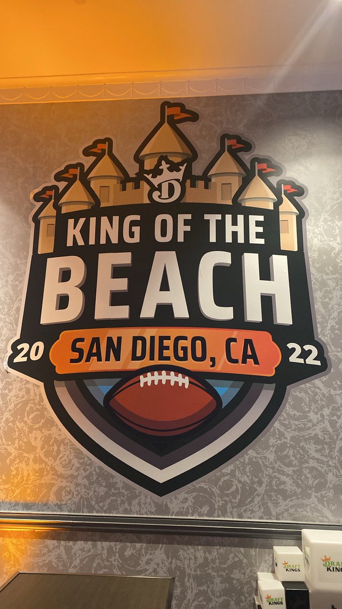 ScottTSU4's tweet photo. #KingOfTheBeach2022  #ScreenShotLife with @dan_back JK. But as we said, at least they weren’t minimum cash lineups (barely). Amazing event @DraftKings &amp; shoutout to my @RotoGrinders friends #FI4Life https://t.co/nCeMz9dXF9