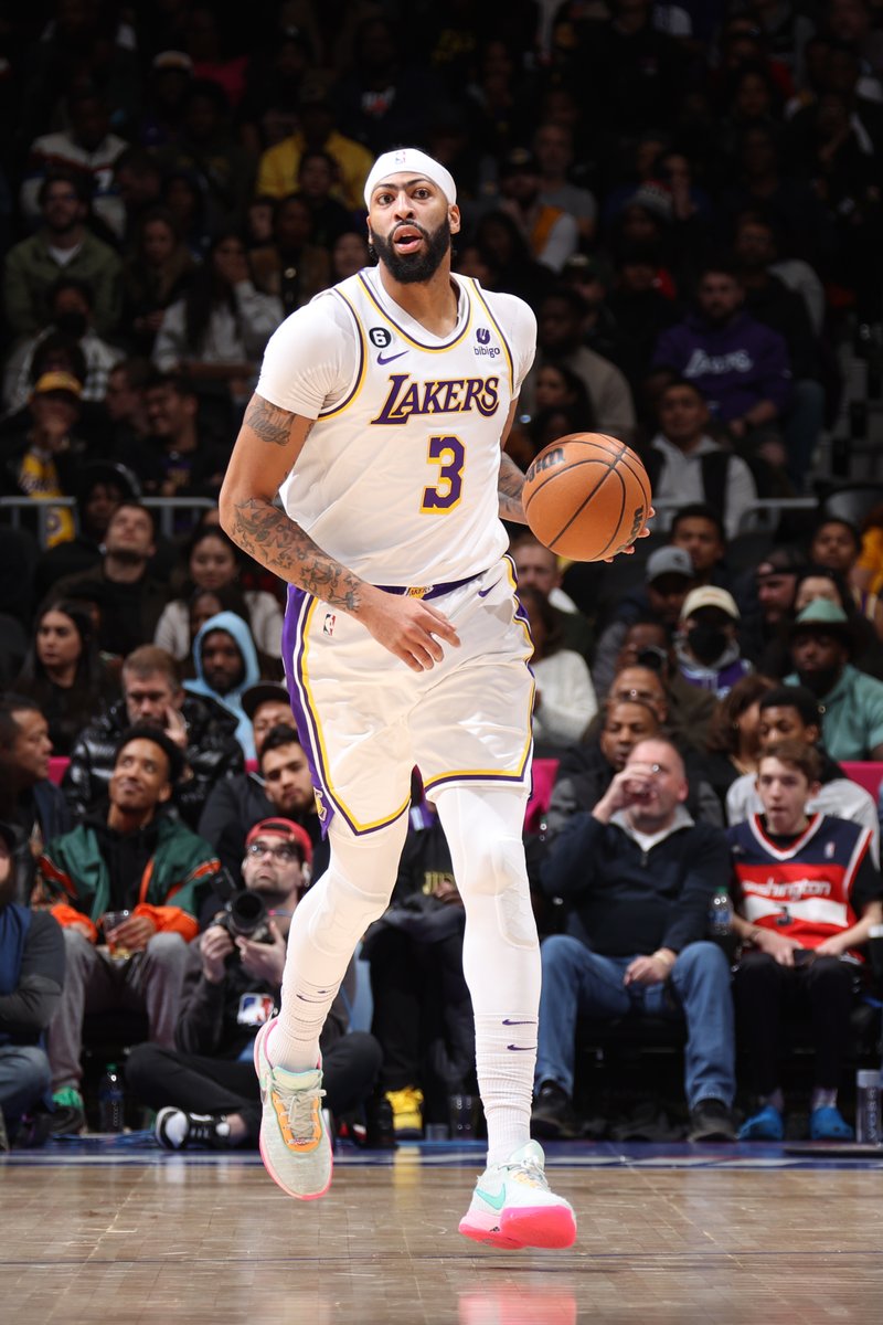 ComplexSports's tweet photo. Anthony Davis tonight: 

55 PTS, 17 REBS, 3 BLKS on 22/30 from the field

The Lakers have won 8 of their last 10 games 👀 https://t.co/iMfsVgt8JT