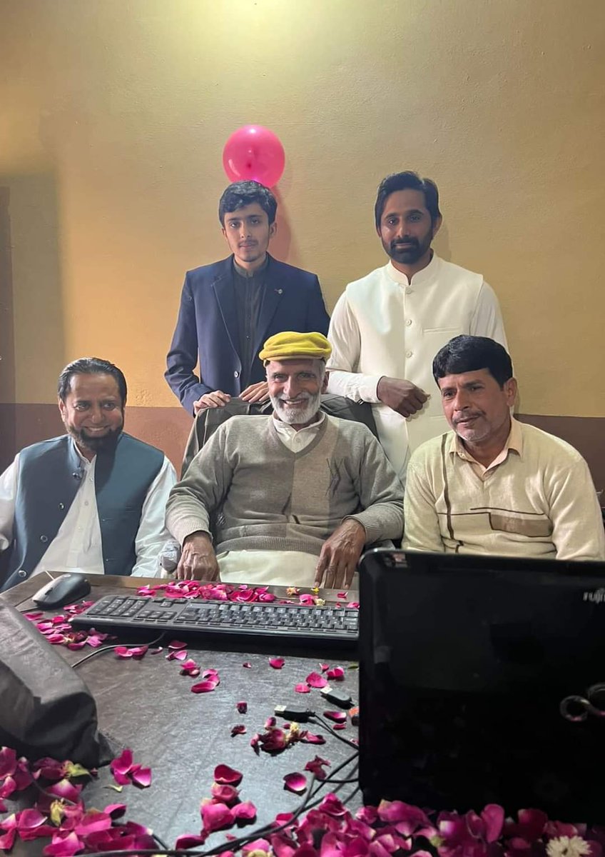 ProMalikHaseeb's tweet photo. Opening ceremony of digital rozgar farooka center 
#digitalrozgar 
#digitalrozgarfarooka #Digital #farooka https://t.co/ZD3Ggm4mRY