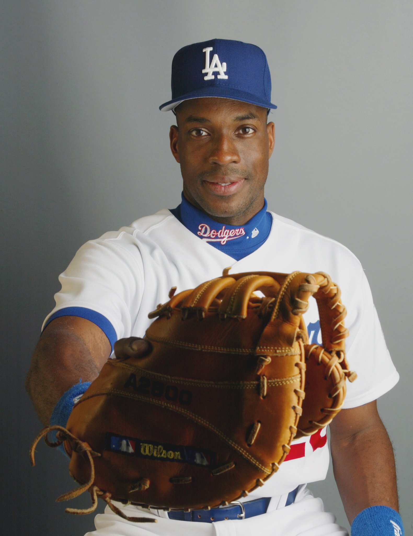 MLB on X: "Fred McGriff - @Dodgers, 2003. https://t.co/pNokMf9417" / X