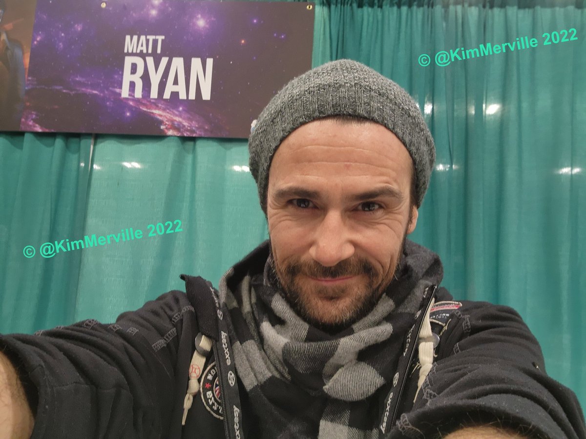 KimMerville's tweet photo. HUGE THANKS to @OracleGordon417 For Allowing Me To Paypal Her $50 Very Last Minute For @MattRyanReal To Take Selfies Of Himself For Me At @GalaxyConCMH! Very Much Appreciated Since I Was Unable to Attend. Thanks Matt! #Constantine #DrGwynDavies
#LegendsOfTomorrow #MickRawson https://t.co/KKKS8frwZU