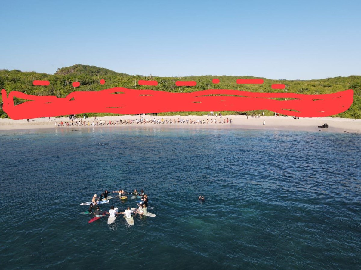 Quieren construir un enorme complejo de lujo en Punta Carola, Galápagos. Poniendo al capital, por encima del enorme valor ecológico y social de este sitio, y en pleno patrimonio natural de la humanidad.. #SosPuntaCarola