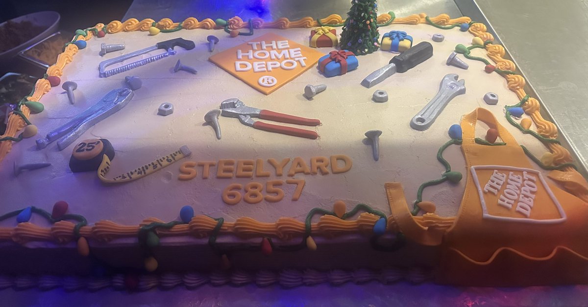 Happy holidays from #HD6857 <a href="/BobMcdougald/">bob mcdougald</a> <a href="/UpshawAmber/">Amber UPSHAW</a> <a href="/nicolebourjaily/">nicole Melendez</a>