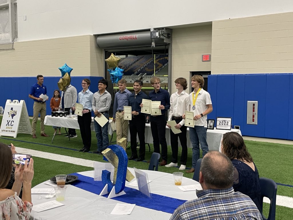 XcBoswell's tweet photo. Celebrating our amazing xc athletes last week the same day we officially started track. These kids NEVER STOP WORKING!!! #bosxc https://t.co/xav6pbqDwG