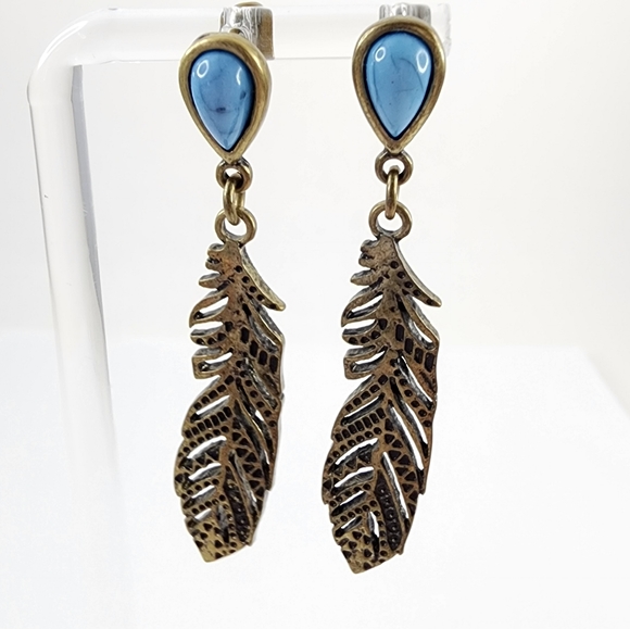 GaAvonLady's tweet photo. So good I had to share! Check out all the items I'm loving on @Poshmarkapp #poshmark #fashion #style #shopmycloset #artisan #frenchconnection: https://t.co/jaWmzb0PBt https://t.co/foLXalwBXw