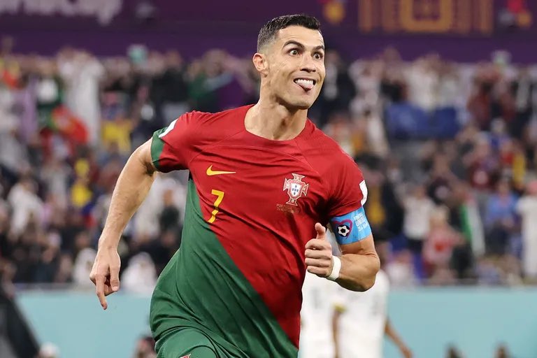 secosdelVAR's tweet photo. En lo que va de mundial ¿quiénes han sido los mejores jugadores de Qatar 2022? Usa #LosMasSecos y te leemos en @radiousach
📱+56988815017 https://t.co/coCi3i2gsT