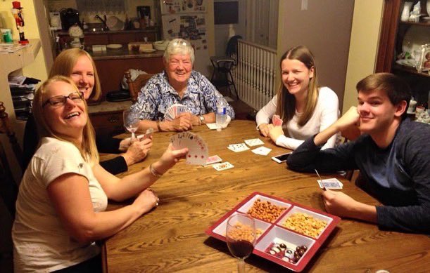 CristinaBerry10's tweet photo. Today’s #BHAdvent22 challenge is #whatilove
Here are a few pictures of #familygatherings from #christmaspast
#photochallenge #instaadvent @BustedHalo https://t.co/bKxCIbYd0R