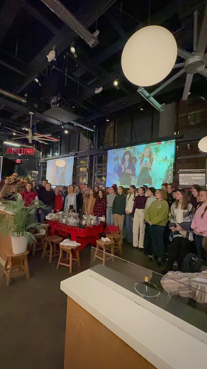 razomforukraine's tweet photo. If anyone would like to host the choir for lunch or dinner on Monday or Tuesday - please DM us! They’ll sing for you! 😍 #NotesFromUkraine #Shchedryk https://t.co/QXWEXEg4xi