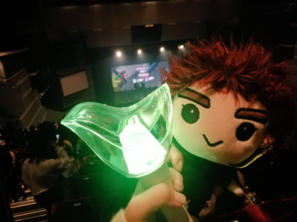 Beyourlight1105's tweet photo. @linbea945 恩恩在這٩(◦`꒳´◦)۶（遙遠的4樓 https://t.co/QXJ0ZtUdPg