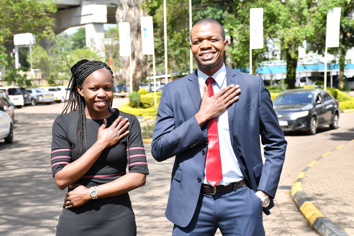 Monday it is!!Good morning from us team #Zinga <a href="/RadioTaifaFM/">KBC Radio Taifa</a> 
Time:6-10am .Za weekend na World Cup vipi?
<a href="/mwamkondo/">Rashid Mwamkondo</a> 
<a href="/DorahManya/">Dorah Manya</a> 
<a href="/FrancisNgala_/">Francis Ngala</a>