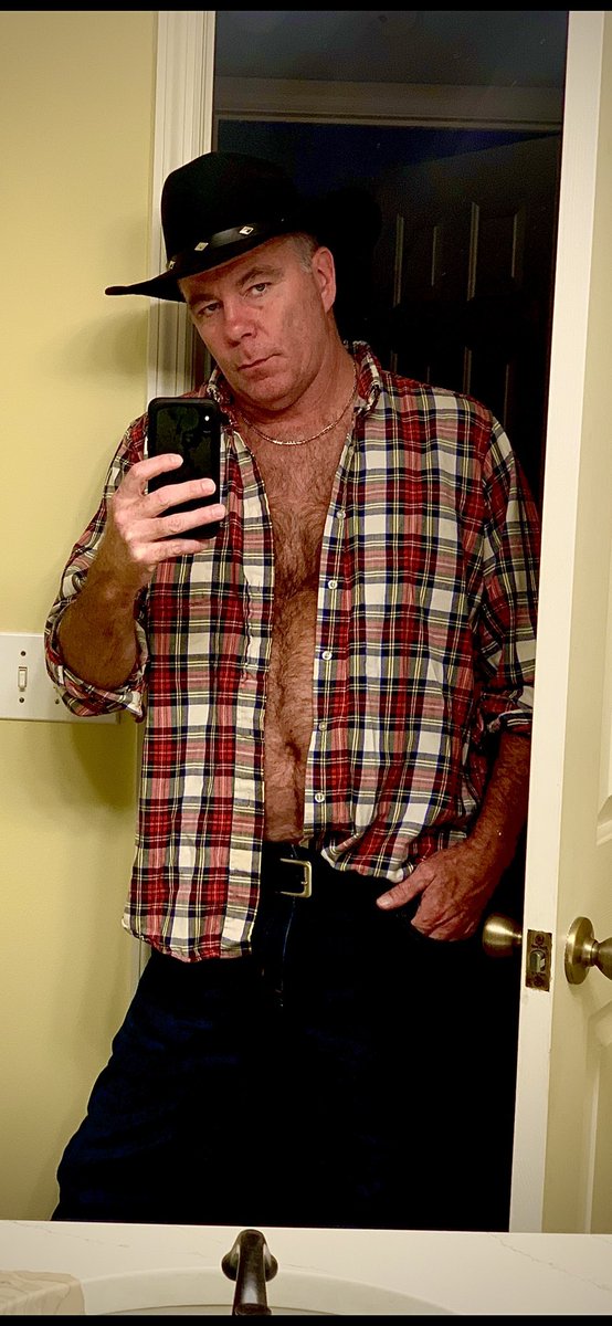 JamesJoseph022's tweet photo. Howdy 🔥 #Cowboys #redneck #BlueCollar #men #gay #str8 #hairy #onlyfans 🔥🔥 https://t.co/H1U9BmYohQ