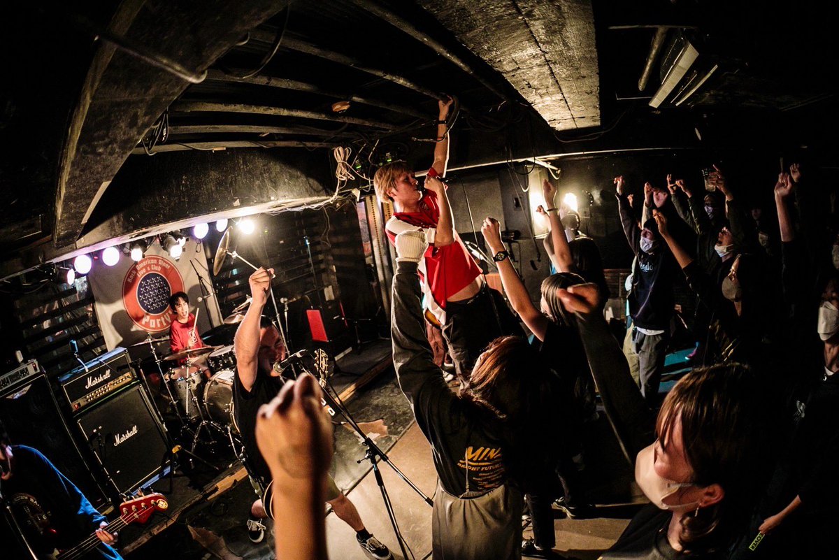 MINAMIS_pdf's tweet photo. ◆2022/12/4(日) @名古屋栄Party'z 
MINAMIS 【FUTURES】Release Tour
<MINAMIS BRIGHT FUTURE TOUR>
w/
日日是好日
PAIL OUT
Jacob Jr.

名古屋やっぱり最高！！
最高すぎ！！
愛してるぜ！！
来てくれたみんな、対バンのみんなもマジでありがとう。

photo(@YUBOPHOTO) https://t.co/qhjRmRhDUb