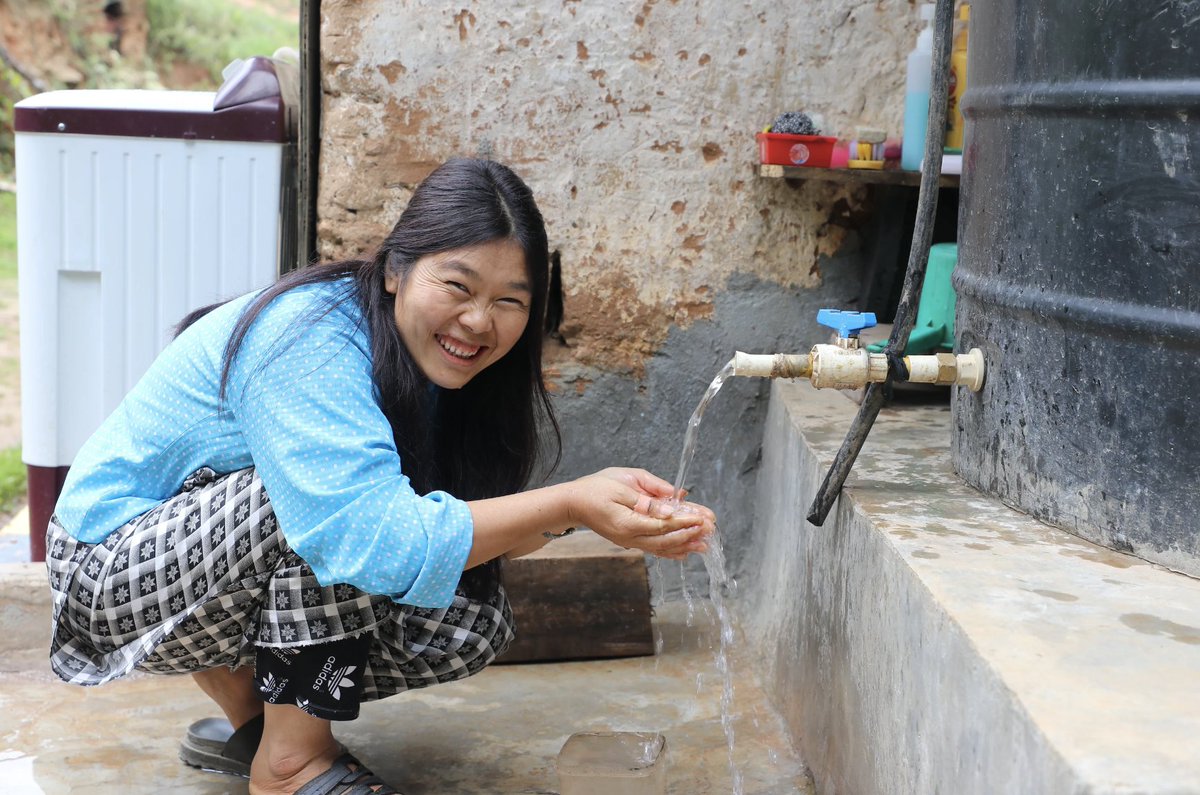 In a remote Bhutanese village, acute water shortage forced many to leave their homes. 

But a group of women stayed back and worked to bring lasting solutions to the crisis: ow.ly/woET50LR43F