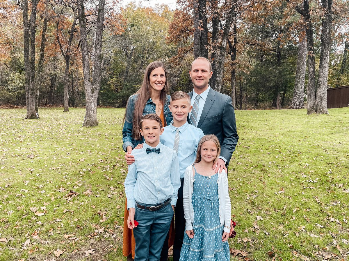 Steve Stigall (@stigalls) on Twitter photo I love my family! I love my family!