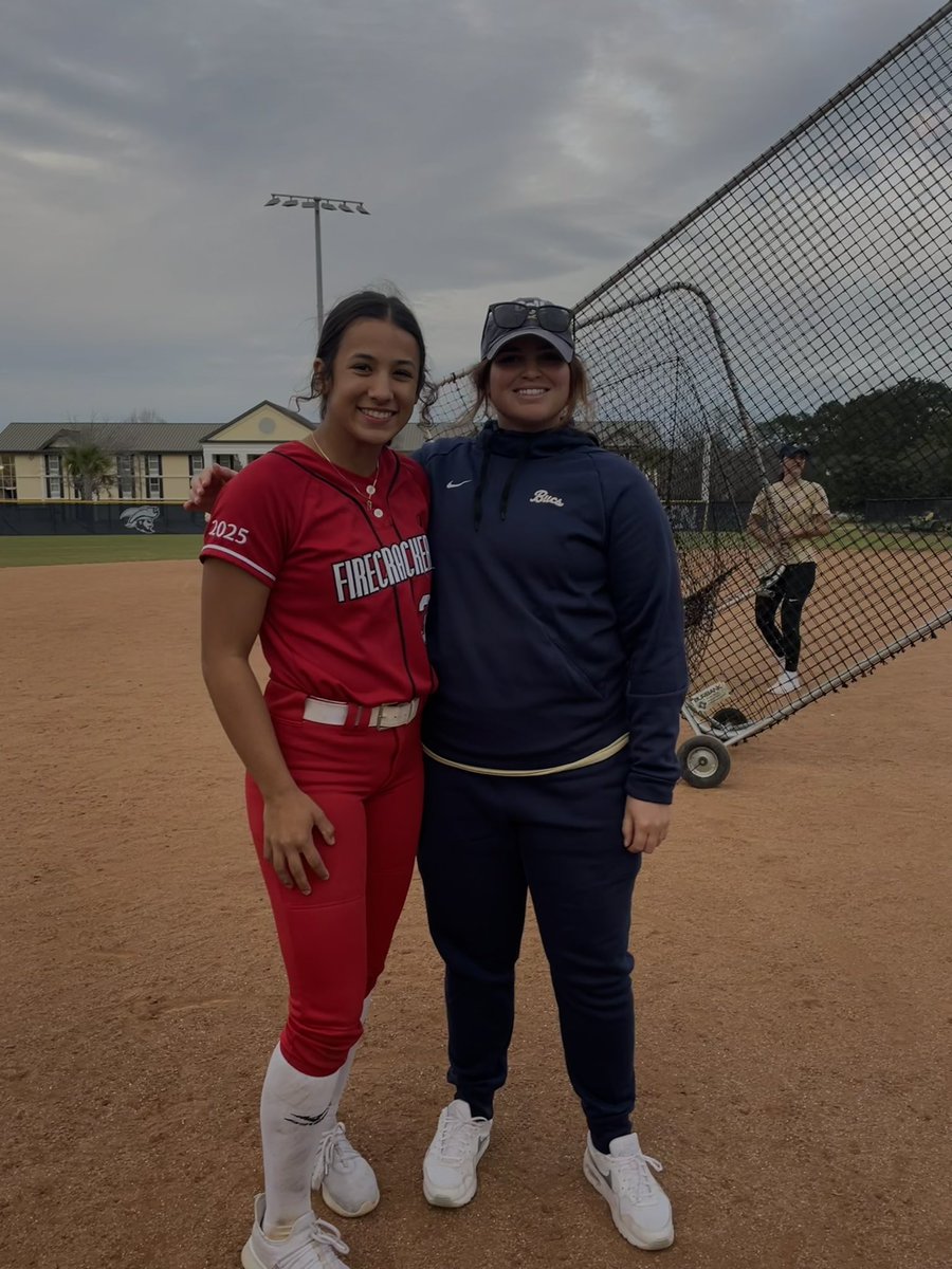 miahammond2025's tweet photo. Great visit today to Charleston Southern. Thank you @MusserChristi and @AshleyErcolano for an amazing camp and for all the on-field instruction. Until next time @CSUBucsSoftball!
#FirecrackersStrong🧨
#gobucs
#hardworkworks
@thecoachshaun
@FCPremierNCSC https://t.co/Qz6XFqMOTT