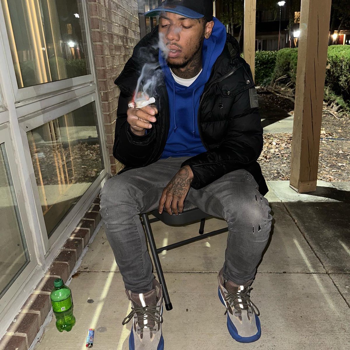 cantstopjerm's tweet photo. 🏃‍♂️ it 🆙 Get High 💤 Bitch Naggin Idk Y 🆓2️⃣0️⃣0️⃣ https://t.co/dWd0J7raOz