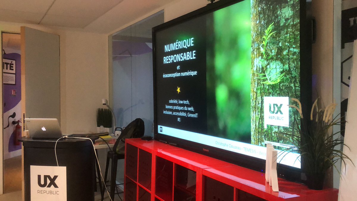 Christophe_Cl's tweet photo. C’est parti pour une nouvelle session de 2 jours de formation #Écoconception #UXUI chez @UXRepublic avec @temesis
.
#greenit #ecoconceptionnumerique #numériqueresponsable https://t.co/sQgYp7ObMo
