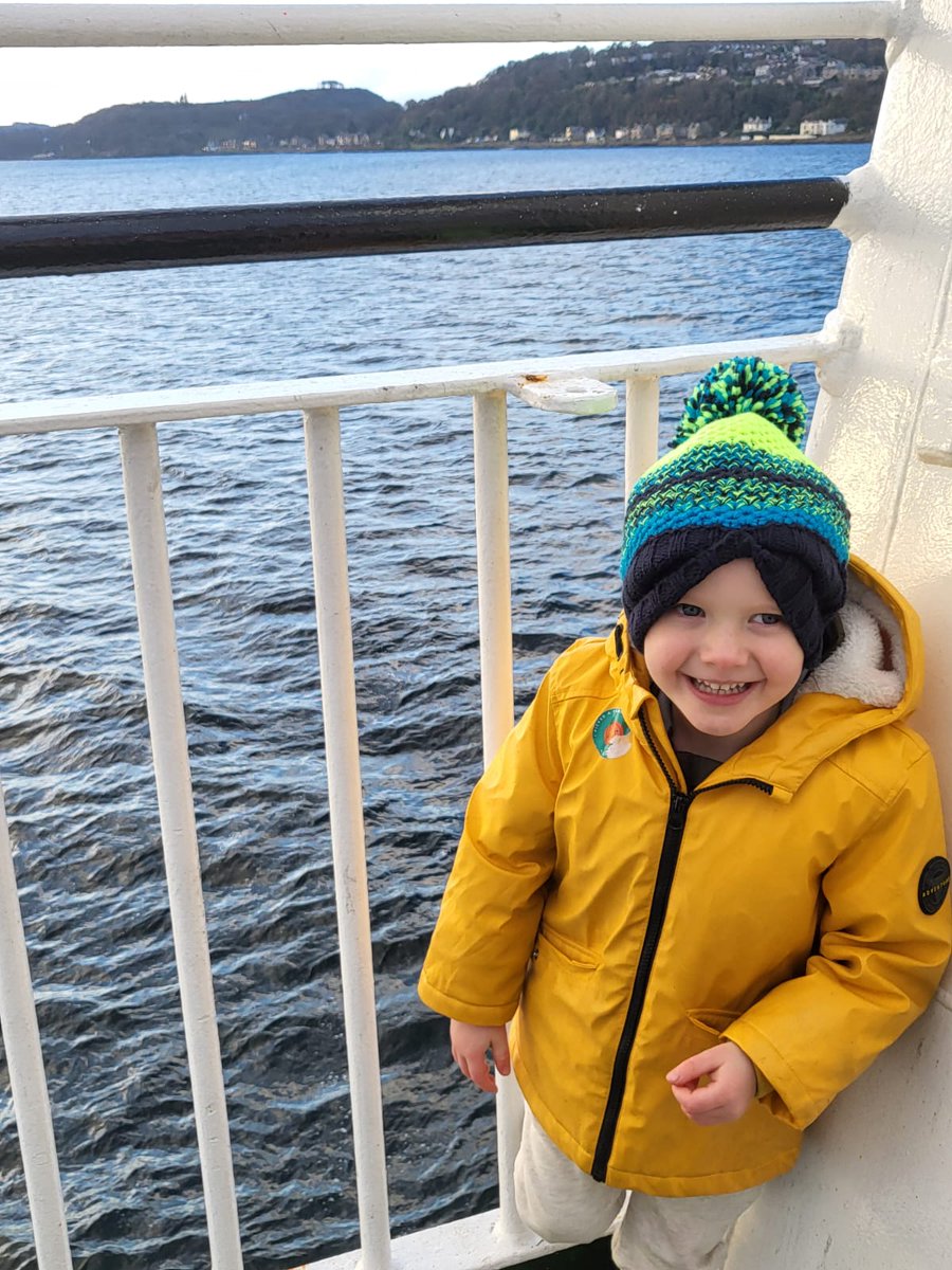 Deborah29229995's tweet photo. Tommy and his big brother went on the big boat to Bute to meet Santa yesterday. Then grandad treated them to some ice cream on the way home 😊

@CornbankNursery https://t.co/AV57djf3Nq