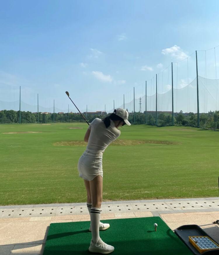 Windfall_cc's tweet image. I've spent most of my life playing golf and wasted the rest.