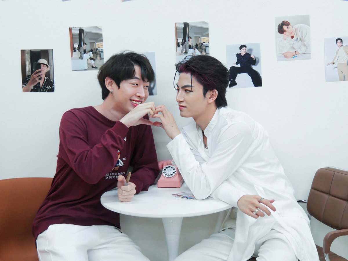 LostinTinee's tweet photo. -คนสำคัญในวัน Pre Birthday-
@jeff_eskape
@Ome_Sutthipong
🏠cloth_lab.ent
#JeffOme
#Ome_Sutthipong
#jeff_eskape
#Jeffratchapon #cinderellaboysรักร้ายนายเที่ยงคืน #clothlabentertainment
#HappyJefferyDay https://t.co/b6uA95mDBZ
