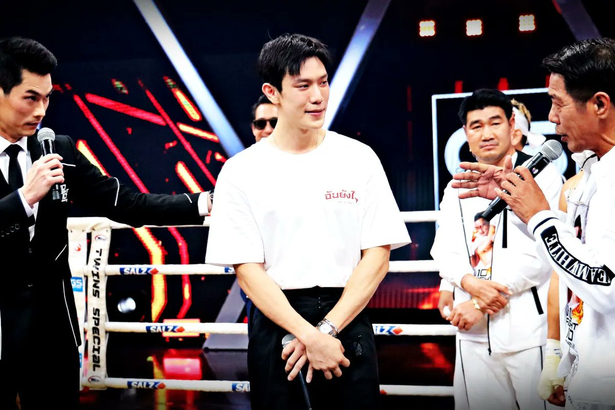 10Fight10's tweet photo. เป็นอีกคู่ที่ฟิตมากพลาดไม่ได้!!!
.
🥊 "ป๊อปปี้ รัชพงศ์" #ทีมดำ  ปะทะเดือด "เกรท สพล" #ทีมขาว
.
📍 จัดหนัก! วันพุธที่ 7 ธันวาคมนี้ ถ่ายทอดสด เวลา 20.05 น. 
#ยิ่งเดือด #ยิ่งมัน #ยิ่งใหญ่
 .
#10Fight10Season3  
#WorkPoint 
#Workpoint23 
#เจมีดี 
#GSBATTERY https://t.co/9eIxgv88cO