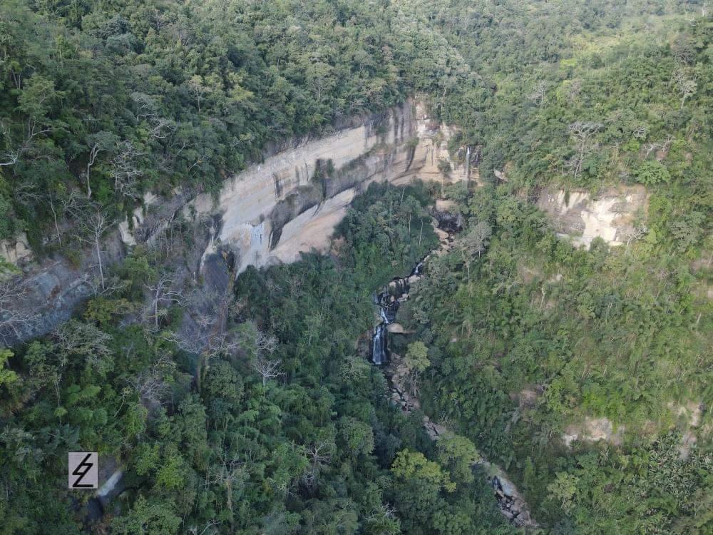 mizoraminsta's tweet photo. Khawhthlasang | Mizoram
.
.
Pic credit 📷 @elzeta_varte
.
.
.
#khawhthlasang #rockstructures #rock #nature #forest #adventure #explore #discover #river #tuithumlui #mizoram #mizoraminsta #northeastIndia https://t.co/hXAvz7WRKI