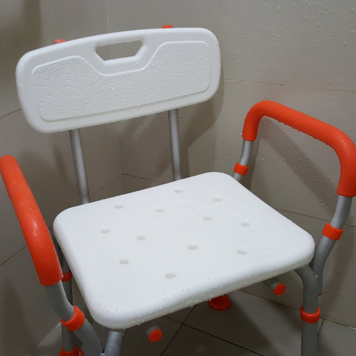 CACHSLLC's tweet image. Pro-safety Bathroom

One of the most important things you can do for your senior loved ones is to help them maintain independence in their bathroom routines. 

Read more: facebook.com/CACHSLLC/posts…

#ChillicotheOH #HomeHealthCare #BathroomRoutines