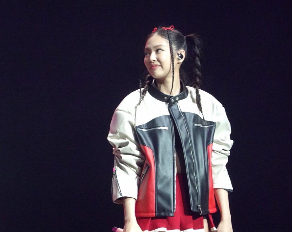 jenniepics's tweet photo. https://t.co/ZQeCMGlSyl