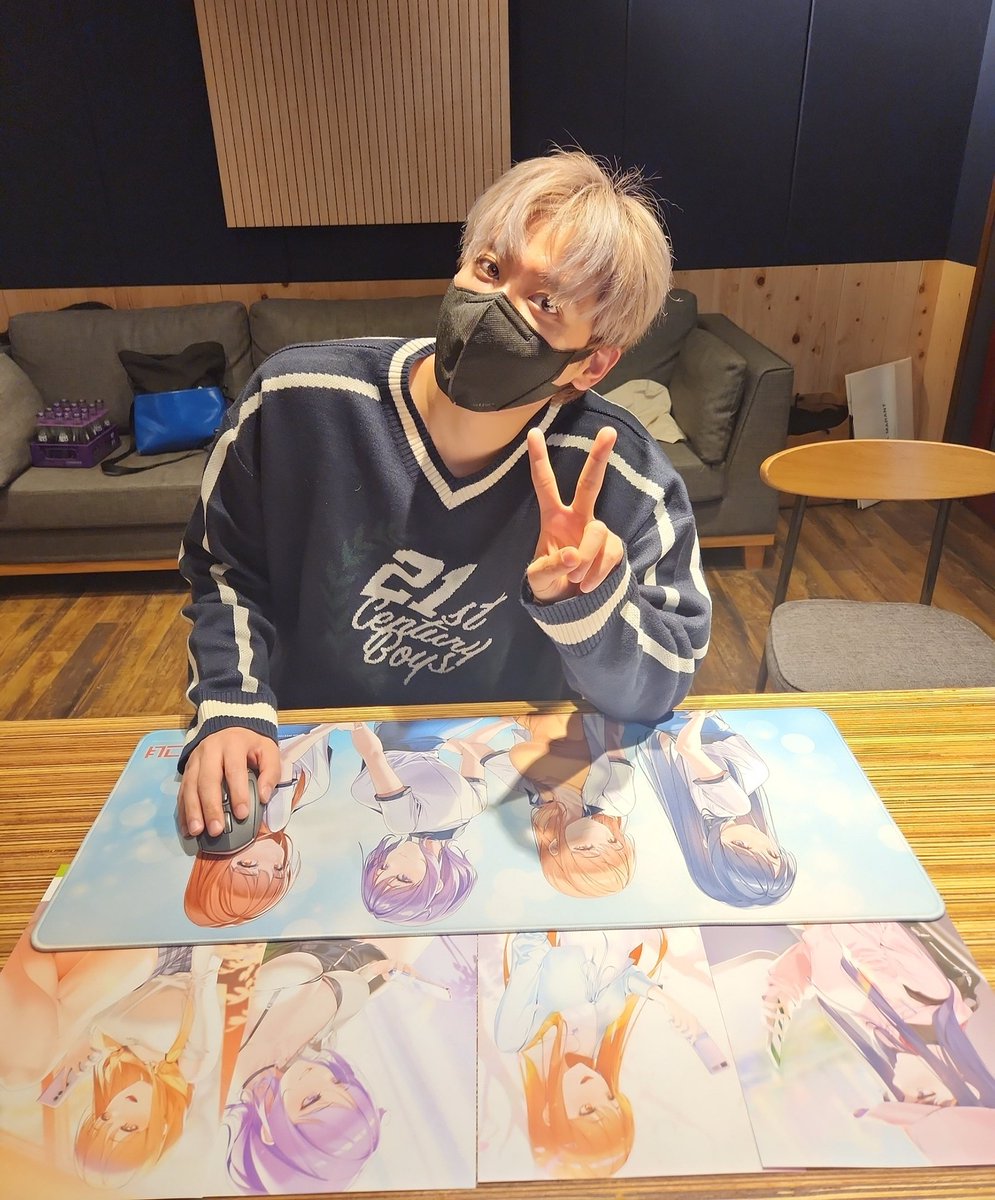 goodluck_effect's tweet photo. 테일즈샵 신작 랜덤채팅의 그녀에서
정성욱 역으로 욕 한바가지 시원하게하고 왔습니다!!  ㅋㅋ 많이 기대해주쎄용

#테일즈샵 #플러스딕션 #모펀 #랜덤채팅의그녀 

@talesshop @mofun_collabo @plusdiction https://t.co/R6x9DUJCBK
