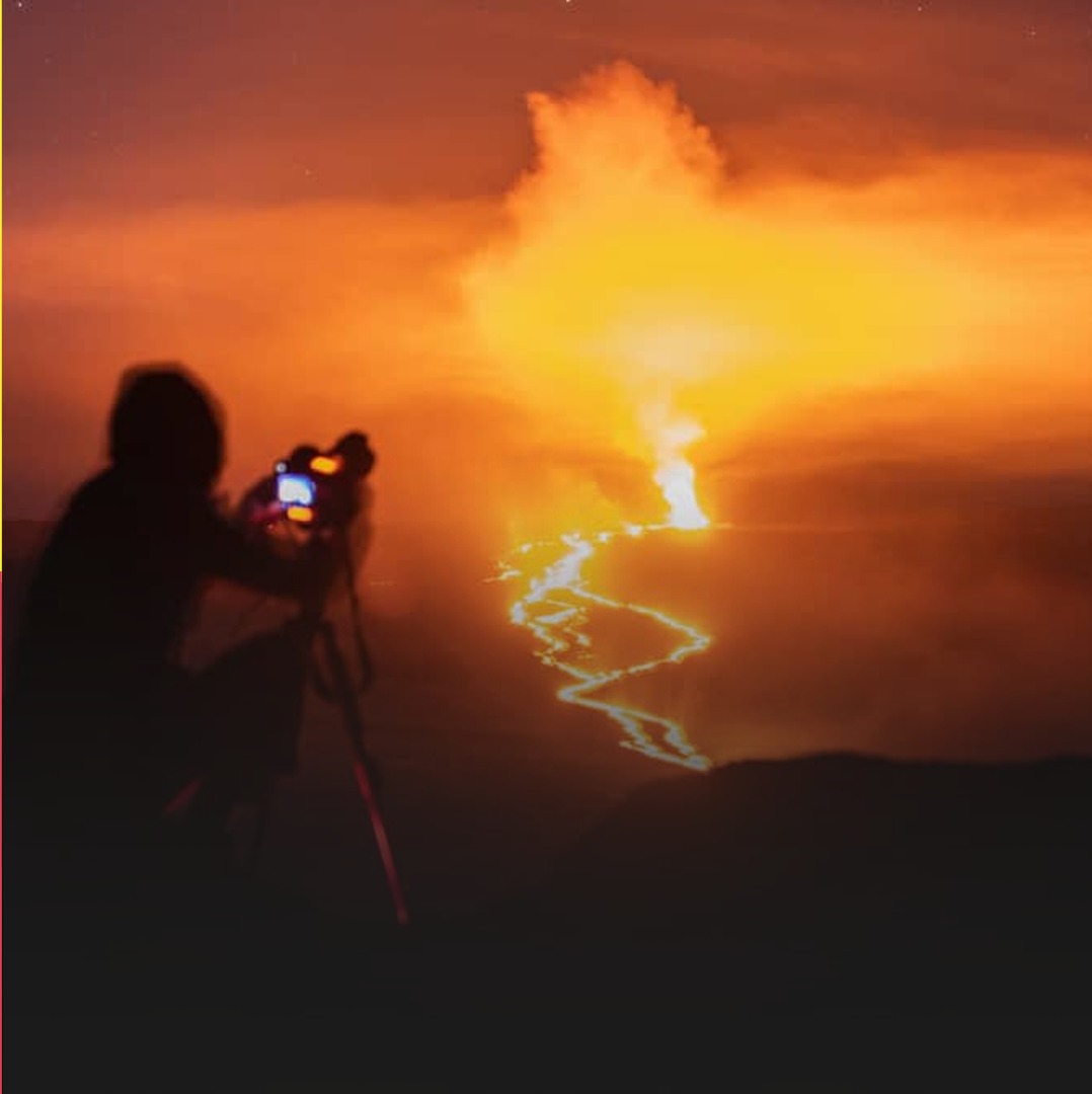 Le volcan Mauna Loa d'Hawaï entre en éruption

#volcan
#Hawai 
#America 
#Tesyeuxsurlemonde