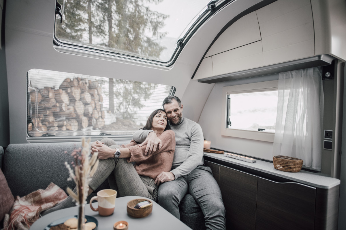 Indulge in the most inspiring sugar-frosted landscape views in an Adria Mobil  #motorhome!☃️❄️
Rent your favorite #campervan, get everyone cozy in and enjoy your winter break on the snow 😎

🔹 bit.ly/32nHgSV

#adriaholidays #adriamobil #motorhomes #camper #caravan #van