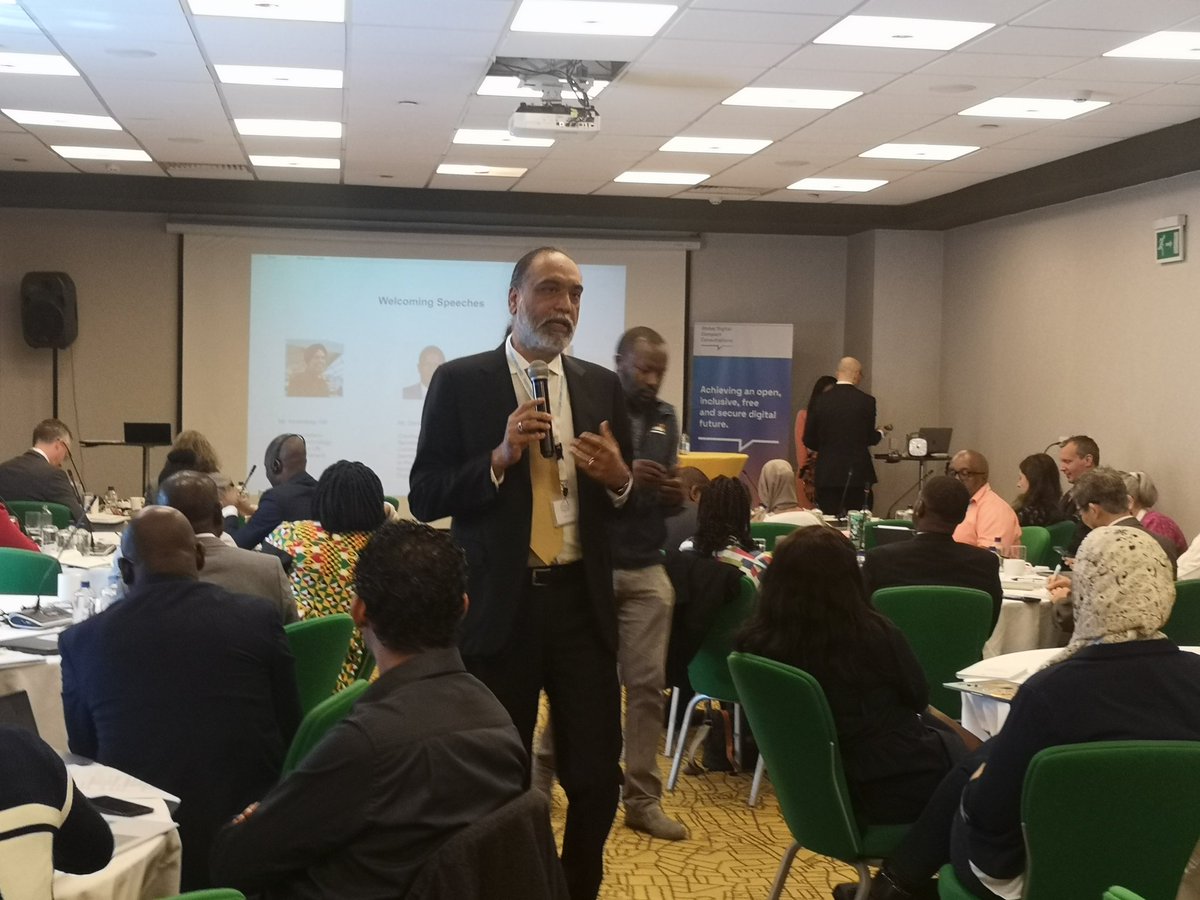 Full house here at the regional Africa consultation on the #GlobalDigitalCompact.

Huge thanks to @gioasempre, @UNTechEnvoy for his presence and @giz_gmbh for convening.

Over 5 years of collaboration with diverse stakeholders at the @webfoundation in this #DigitalCooperation