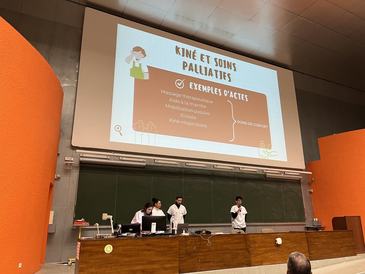 AEVIN59467761's tweet photo. #SIpal bravo aux étudiants en kiné pour cette super présentation ! https://t.co/NJBDfl8rKC
