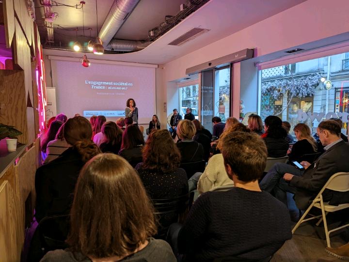 30% des répondants s'engageaient pour la première fois en 2021 ! Et 90% d'entre eux souhaitent continuer leur engagement 🔥 
💪L'engagement commence par de petits pas 
#benevolat #engagement #CollectifEngagement #volontaires