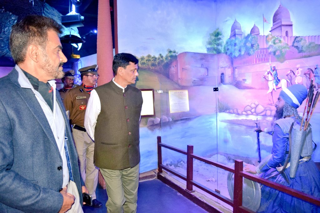 nityanandraibjp's tweet photo. अमृतसर, पंजाब स्थित वार मेमोरियल सिख गुरुओं, बलिदानियों तथा अमर शहीदों के बलिदान की याद दिलाता है।

कल वार मेमोरियल पर वीर शहीदों को श्रद्धांजलि अर्पित कर नमन किया। https://t.co/Wfbx37T3pd