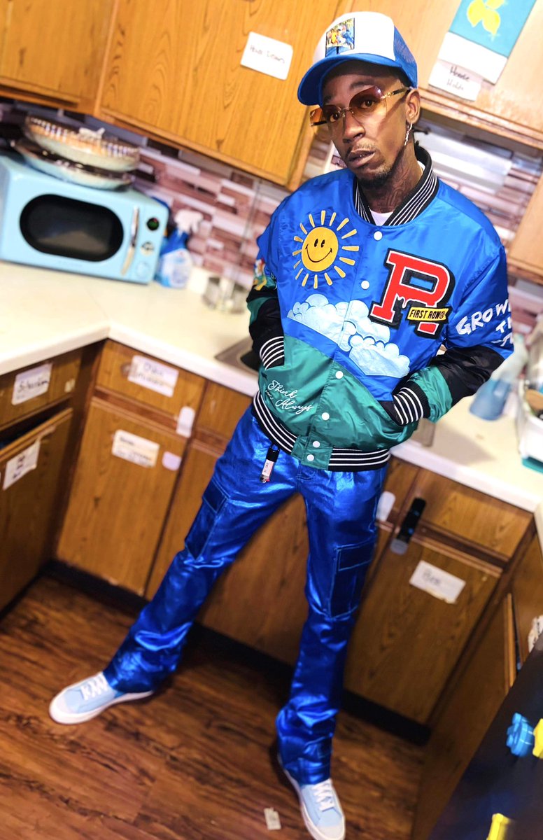 CincoRackz11's tweet photo. They Call Me Cinco Babyy.!💯🤝❤️
#Born2BeDifferent https://t.co/upkBKIRHur
